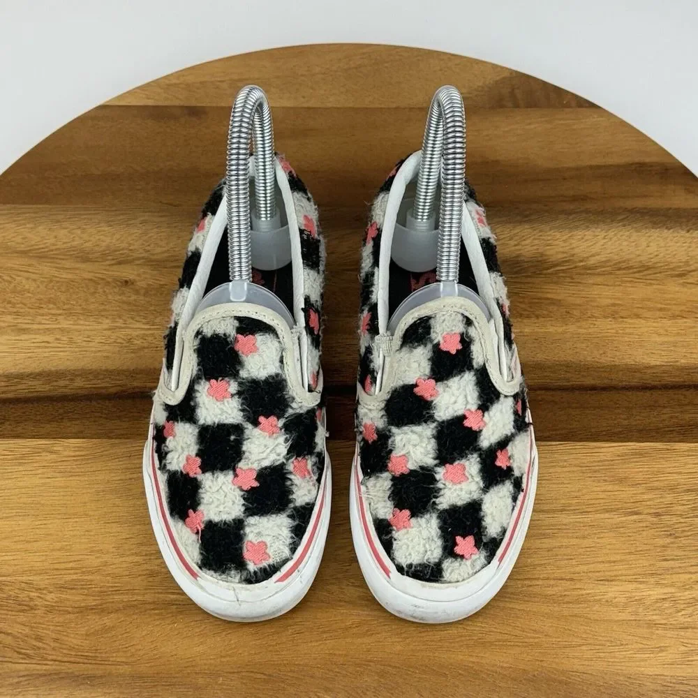 Big Kids Girls Vans Sherpa Classic Slip On Check Pink Flower Sneakers Size 1.5 Y